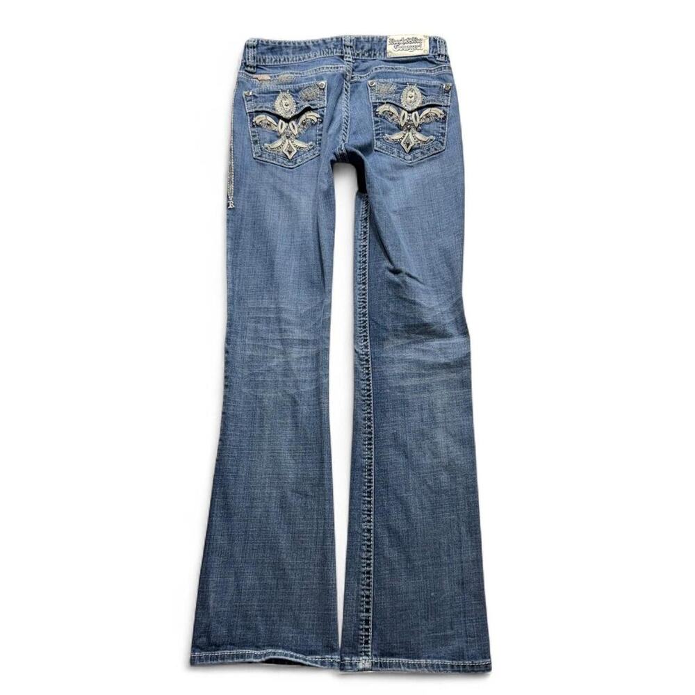 2000s rock styled low rise